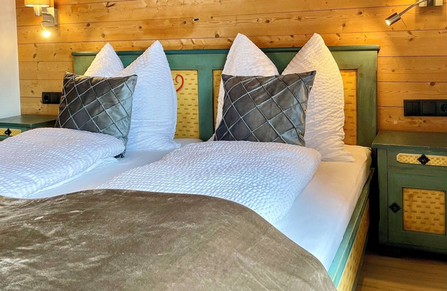 Apartment with 2 bathrooms and mountain view