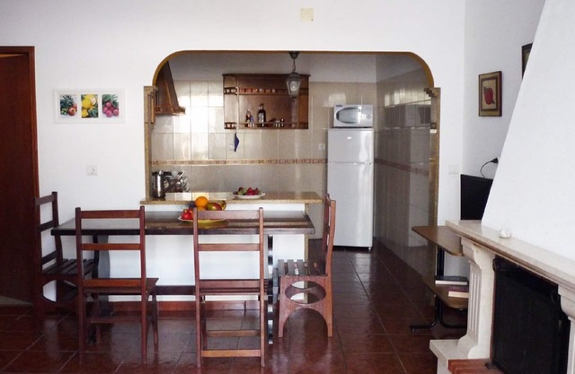 Apartment with backyard, in the old part of the village 5 minutes walk from the beach
