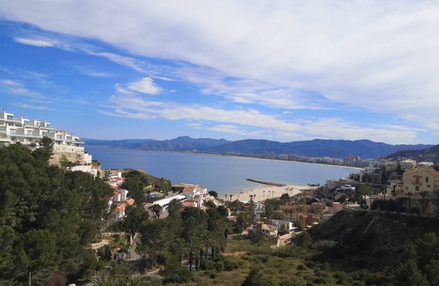 Apartment With Panoramic Frontal Sea Views