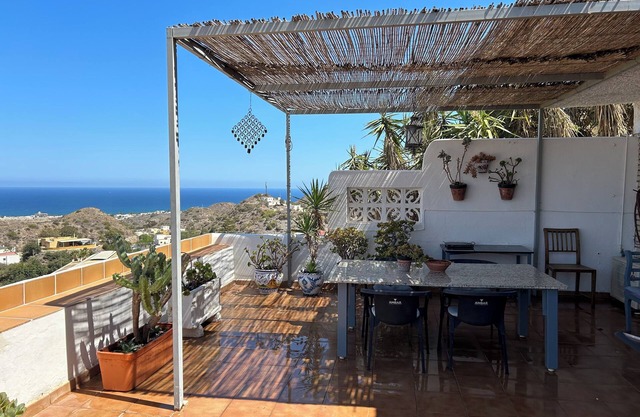 Apartment with large terrace and panoramic views