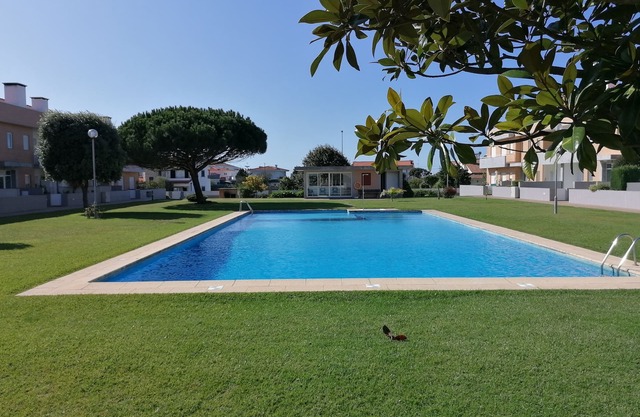 Apartment with Swimming Pool, close to the Sea, in Esposende - Portugal