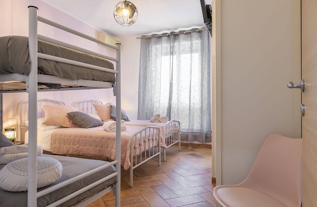 Apartment with three bedrooms and three bathrooms for families and groups of friends