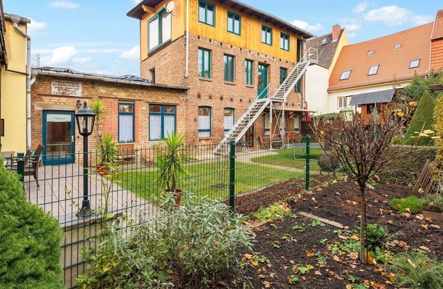 Apartment with two completely separate units, terrace and garden