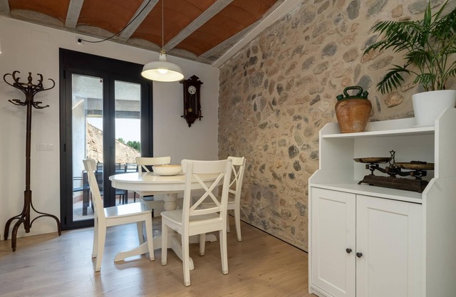 Apartment with views of the Wall at 30min Port Aventura