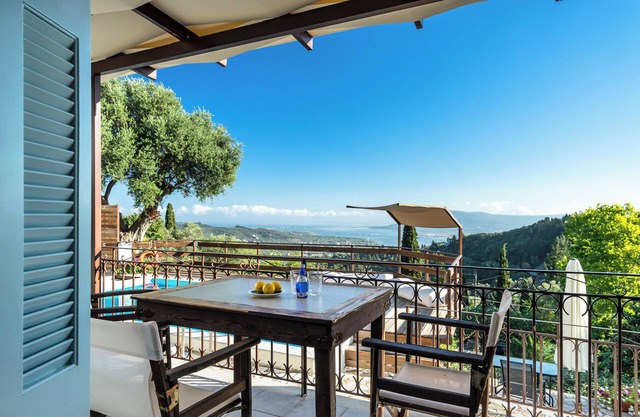 Apartment 'Yakinthos' with Sea View, Wi-Fi and Air Conditioning