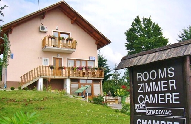 Apartments and rooms Željko, (15097), Rakovica, Croatia