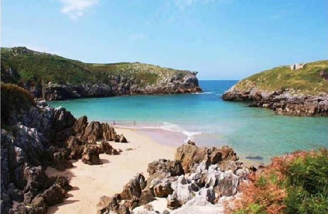 Apartments El Carril Nº3 a bedroom and a sofa bed (2/4 people) Llanes-Cue