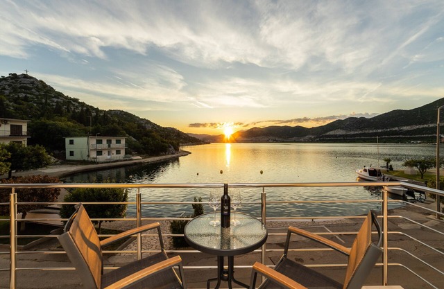 Apartments Ema-Two Bedroom Apartment with Sea View