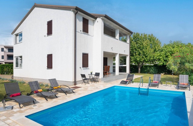 Apartments Heidi with shared Pool (Ap 1)
