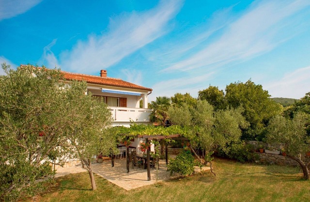 Apartments Mane, (15236), Kornic, hr