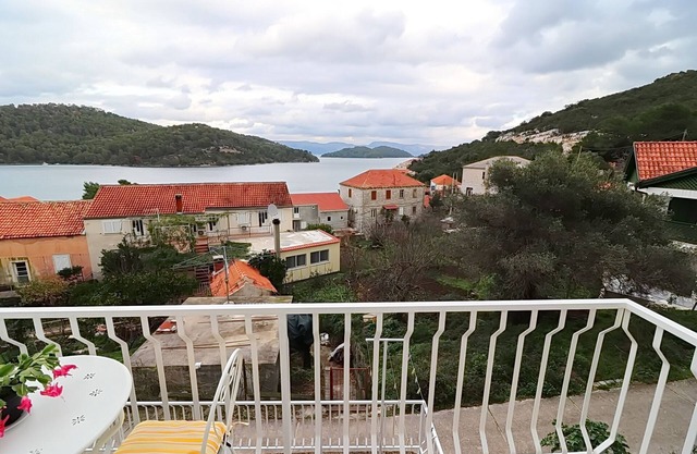 Apartments Nodilo - Comfort One Bedroom Apartment with Balcony and Sea View (Apt 3)