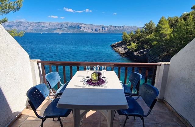 Apartments On the beach (89401-A2) - Bogomolje