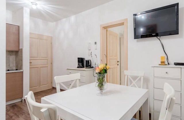 Apartments Villa Kameja - One Bedroom Apartment with Balcony and Nature Reserve View (Zeleni)