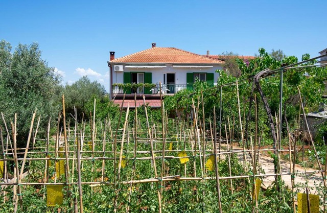 Apartments with parking space Kraj, Pasman - 8457