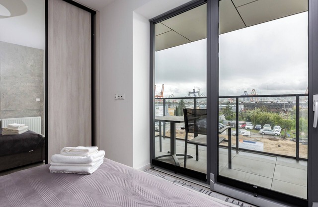 APARTPORT Apartment #4