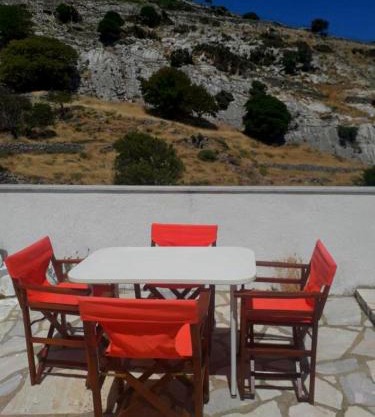 Apiranthian House 2 Stay Cycladic Naxos 3 BDR