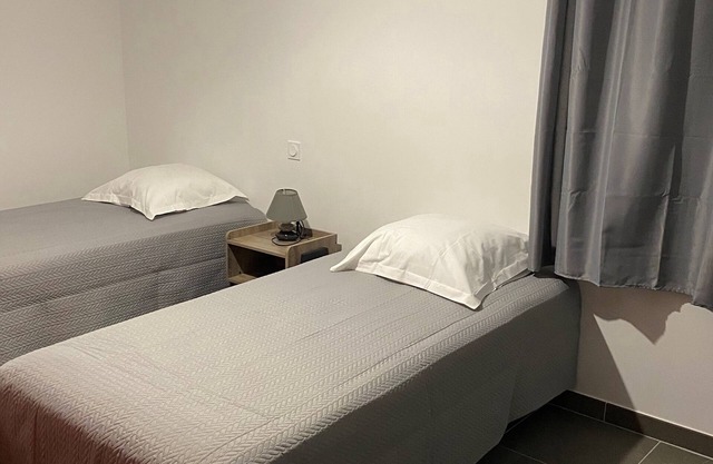 Appart T3 -01(étage1) en campagne, piscine, confort, (1GL/2Plits)