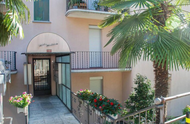 Appartamento 2- Giardino by Interhome