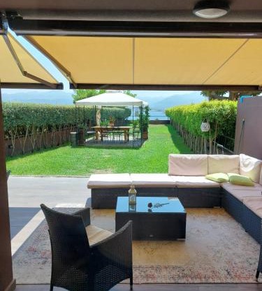 Appartamento con Giardino vista mare