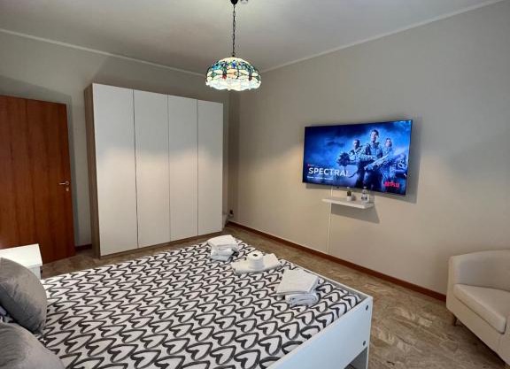 Appartamento privato a piacenza con 3 camere matrimoniali