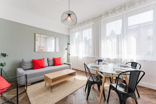 Appartement 2 chambres avec parking, proche métro