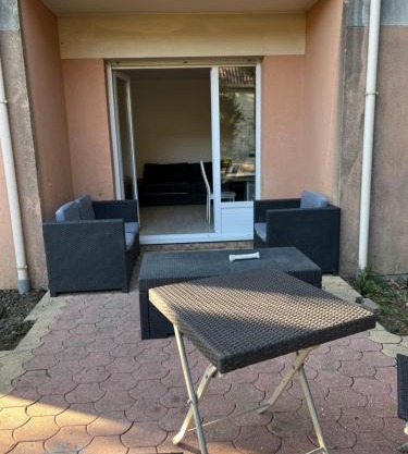 Appartement avec place de parking privé et jardin