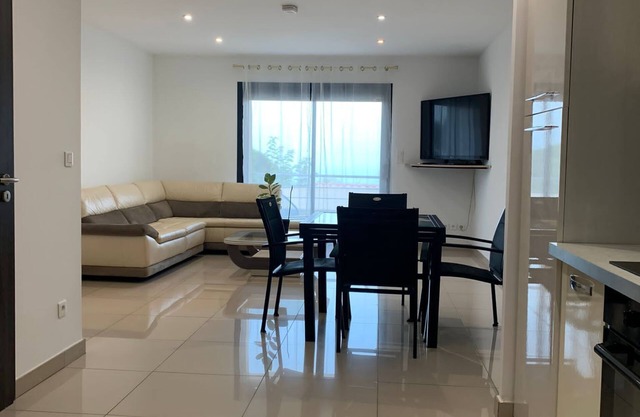 Appartement Dans les Hauteurs de Bastia, Quartier Calme Proche du Centre Ville