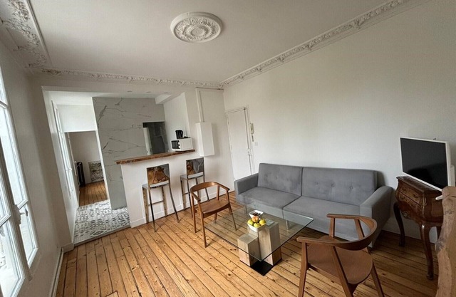 Appartement 2 Pièces Calme Comme à la Campagne et au Coeur de la Ville!