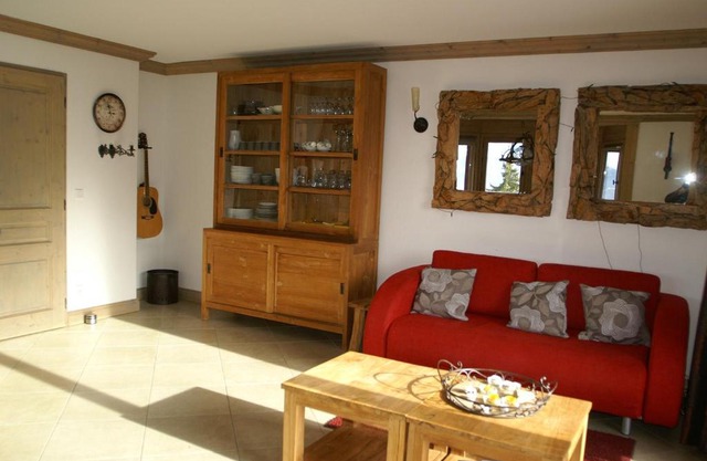 Appartement haut de gamme 3P cabine, pied des pistes, balcon, parking, centre station à 150m - FR-1-557-15