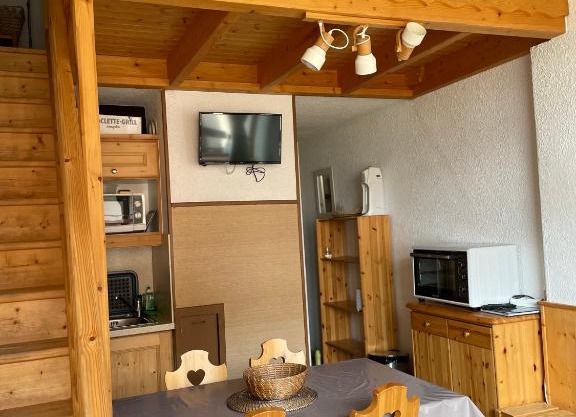 Appartement pour 6 personnes au pied des pistes au calme aux Menuires les Asters