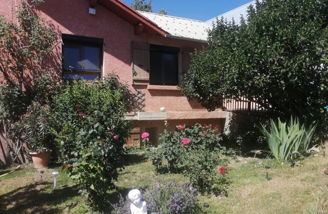 Appartement Pour les Amoureux de la Nature: Lac, Plan D'eau, Randos en Montagne