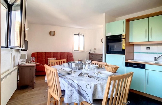 Appartement spacieux Au pieds des pistes Balcon - FR-1-344-1031