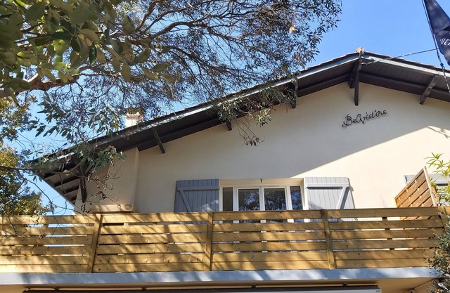 Appartement T2 de 42m2 Avec Balcon à 150m de la Plage Côté Bassin
