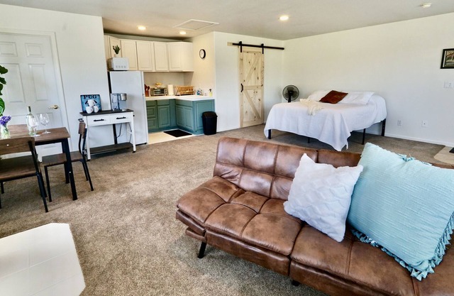 Applegate getaway