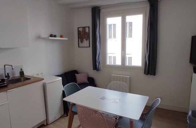 Appt #4 Cosy Plein Centre de Conches