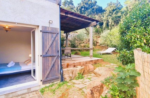 Appt Bruscaghju, 6 pers, 5 min rivière à pieds, 15 min plage en voiture