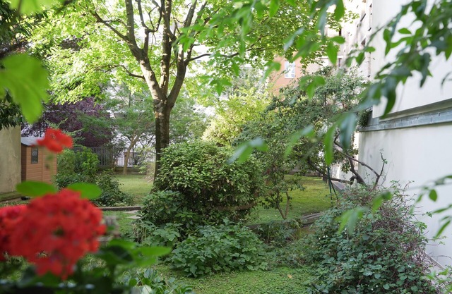 Appt + Terrasse sur Jardin 4 Personnes Face Métro et Parc Luther King