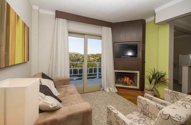 Apt 02 Clean rooms in Jordan fields.