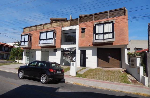 Apt 102 with Private Terrace and Barbecue