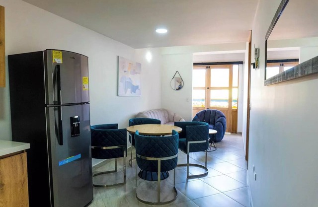 Apt 6 px- parking lot- jacuzzi -402n