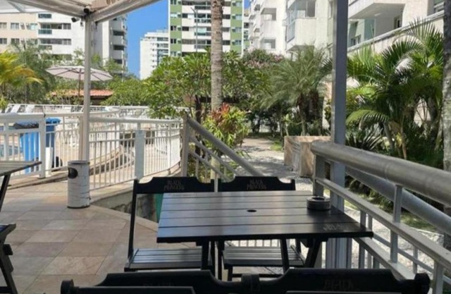 Apt em frente ao Rio Centro