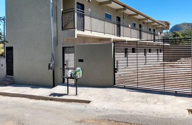 Apt furnished by season (1st floor)