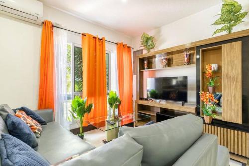 Apt - Gated Community-Sleeps 4-Balcony-Parking