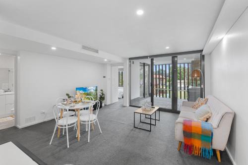 Apt Near Garden City&3km to QSAC