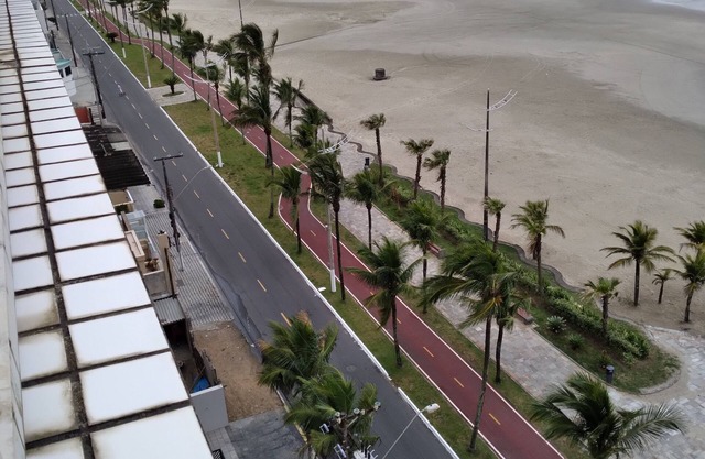 Apt Pé na Areia 2 bedrooms 2 bathrooms in front of the sea Wi-Fi 250 Mb Up to 10x without interest card