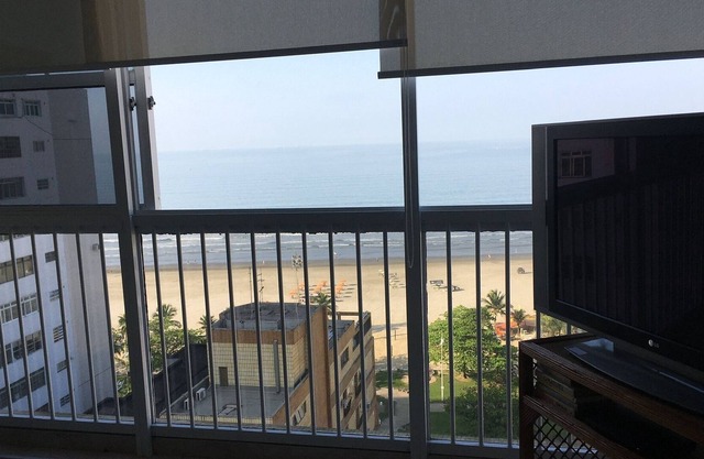 Apt Seafront - 2 spaces - great location - Wi-Fi