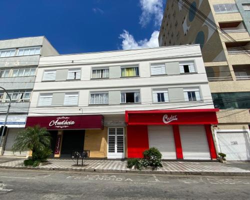 APTO 101 - No centro, pertinho de tudo, apto térreo!