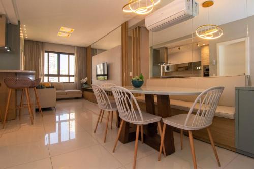 Apto a 5min da Praia, 10min da Roda Gigante P1309