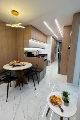 Apto Boca de Leão- 2 Quartos, Apto todo climatizado - moderno, confortável, à 150m do Parque Termal!