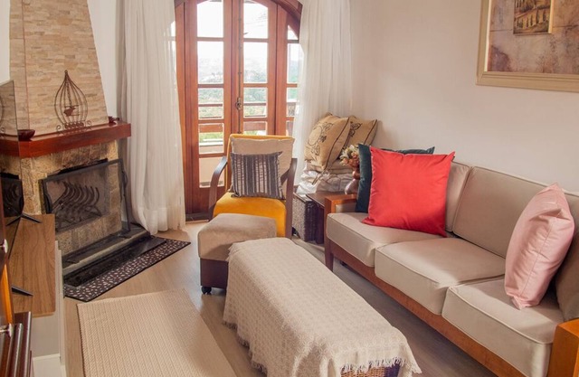 Apto com lazer completo e WiFi em Campos do Jordão